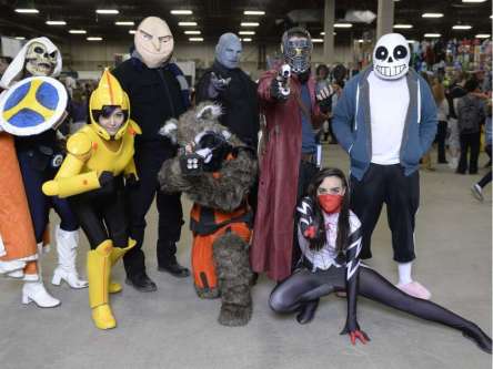 members-of-queen-city-cosplay-at-fan-expo-regina-held-at-can3